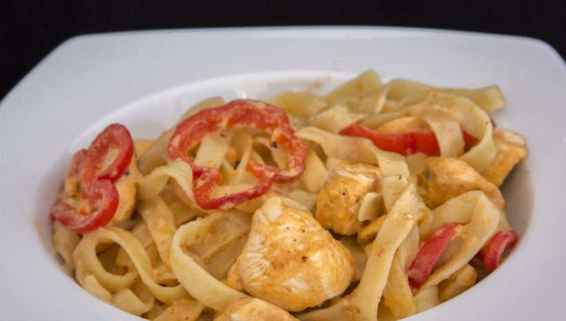 Tagliatelle with chicken